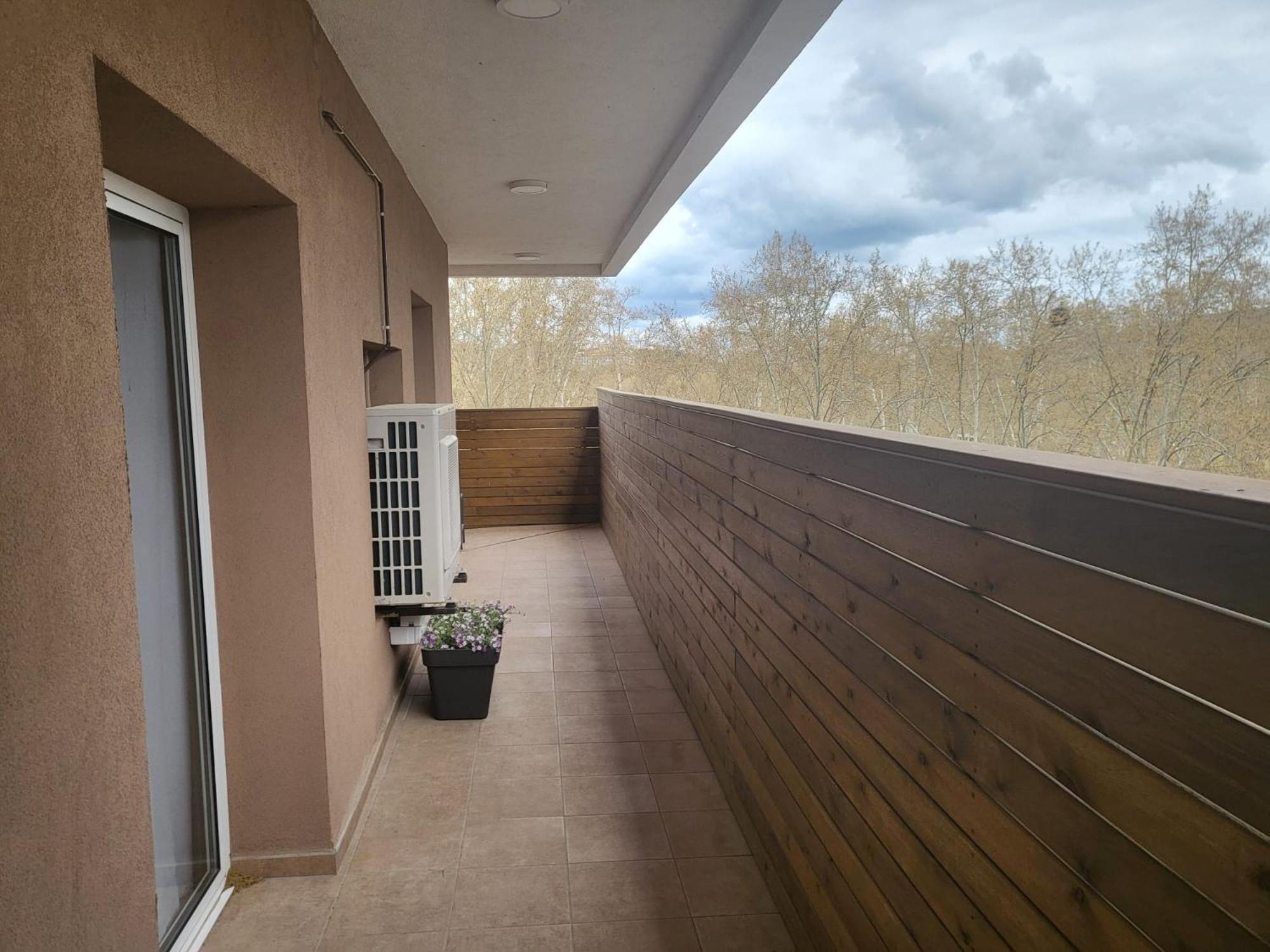 Turistic Girona - Piso De 1, 2 O 3 Habitaciones Exterior photo